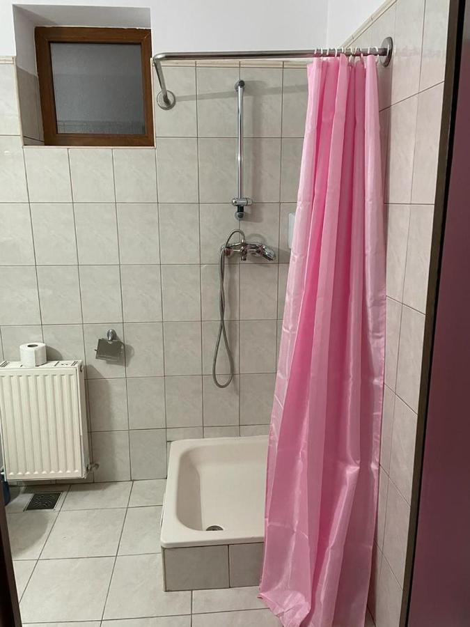 منزل الضيف Minastirea Neamt  في Casa "Ierusalim-Hozeva-Hozeva" المظهر الخارجي الصورة