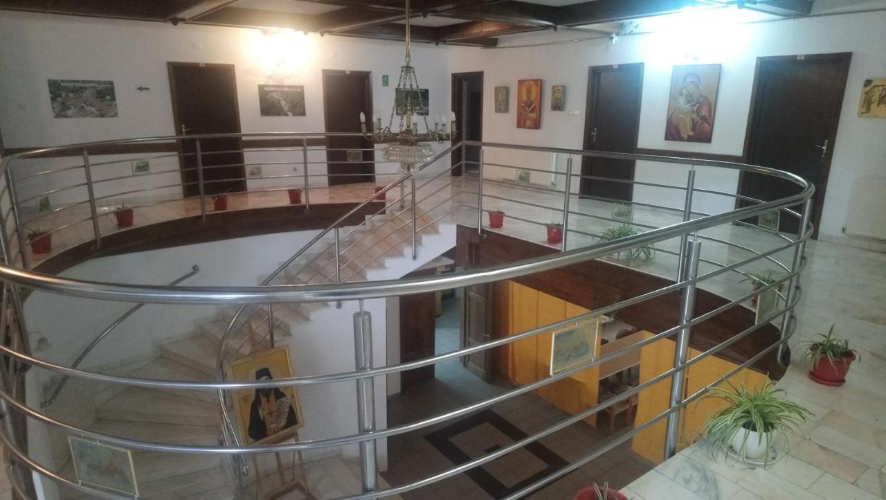 منزل الضيف Minastirea Neamt  في Casa "Ierusalim-Hozeva-Hozeva" المظهر الخارجي الصورة